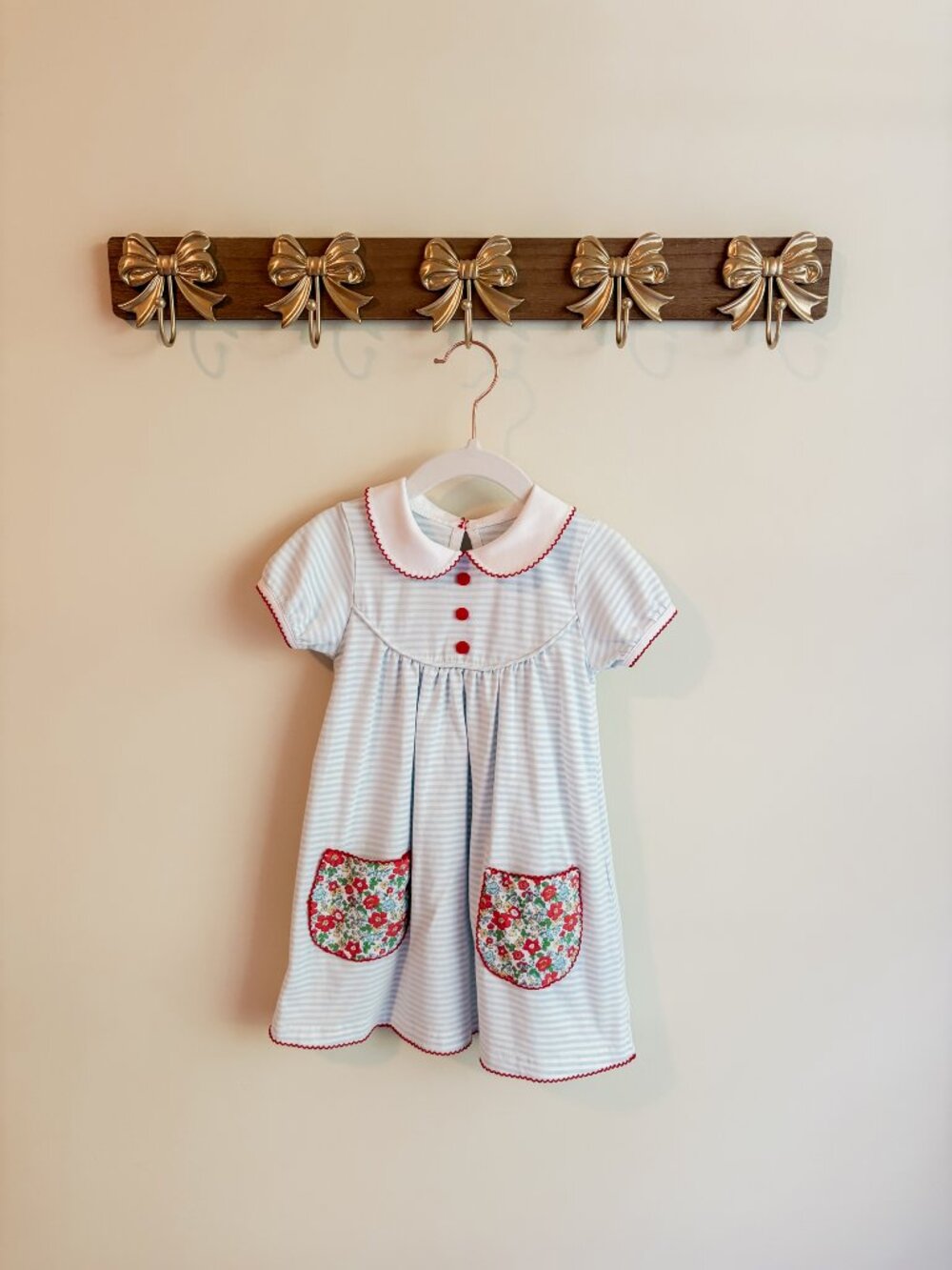 Shrimp and Grits Kids size xs 2-3T Striped Dress with Floral Pockets and Peter P